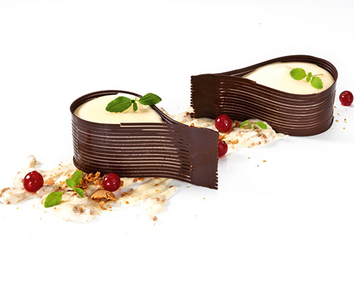 Träne von weisser Schokoladenmousse