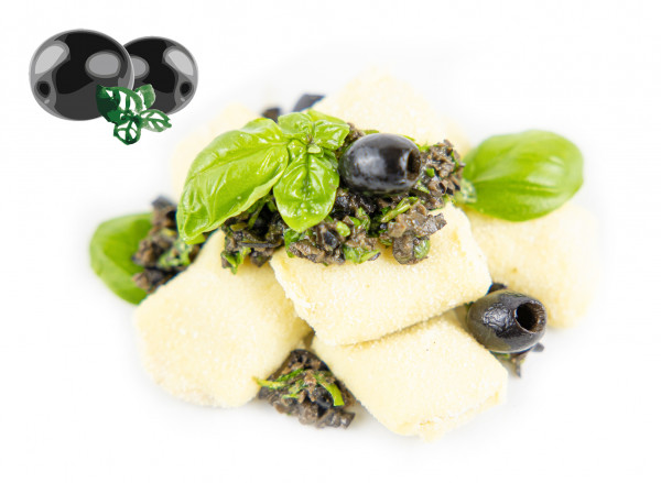 Gnocchi mit schwarzen Oliven und Basilikum, 8 x 500g frische Pasta