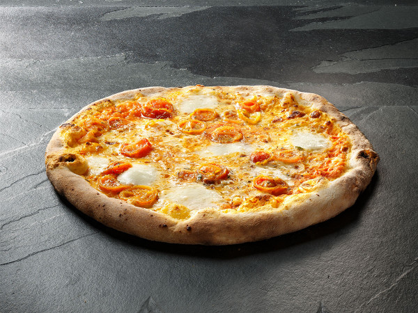 Original Italienische Steinofenpizza Büffelmozzarella