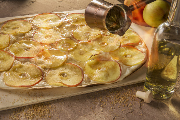 Apfelflammkuchen Handgefertigt