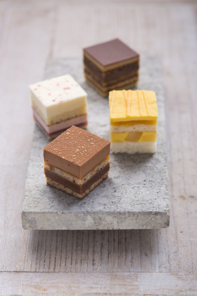 Flying Dessertcubes